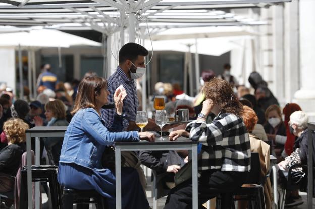 Cantabria consolida los 'brotes verdes' en el consumo con niveles previos a la pandemia