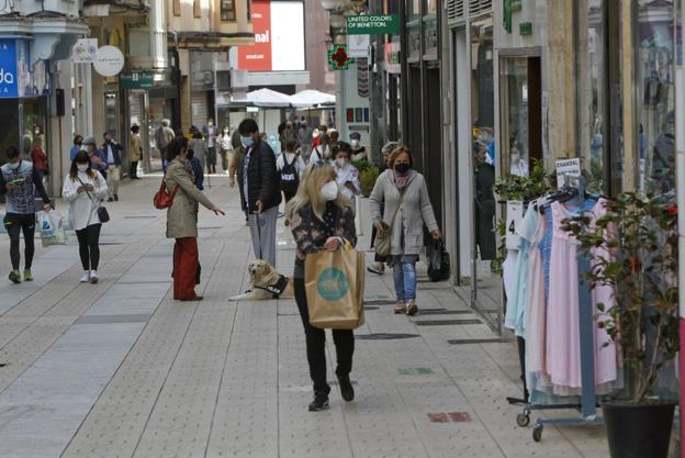 El Pleno de Torrelavega aprueba las últimas ayudas por el covid con varios meses de retraso