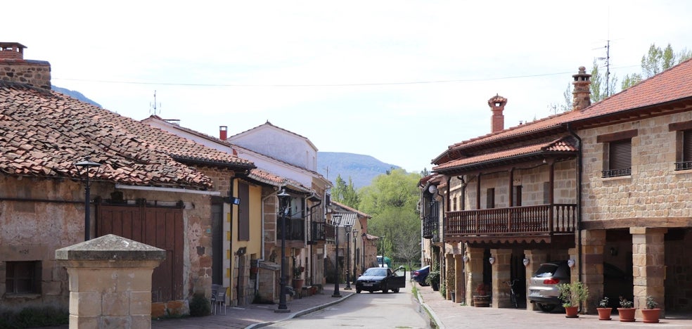 Salcedo y Ruerrero optan al premio Pueblo de Cantabria 2021 - Vimarsana News