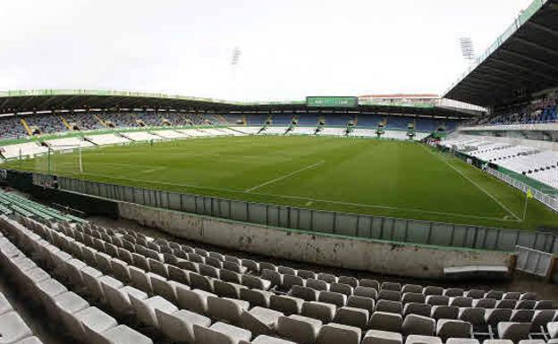 El PSOE pide «desbloquear» el nuevo convenio de uso de los Campos de Sport del Sardinero