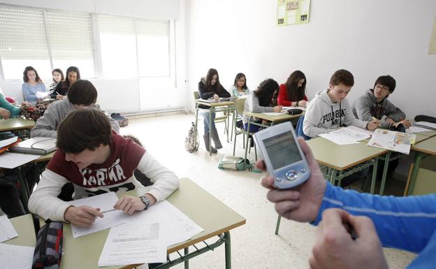 La nueva aplicación Yedra para móvil lleva al teléfono las notas y faltas de asistencias de los alumnos