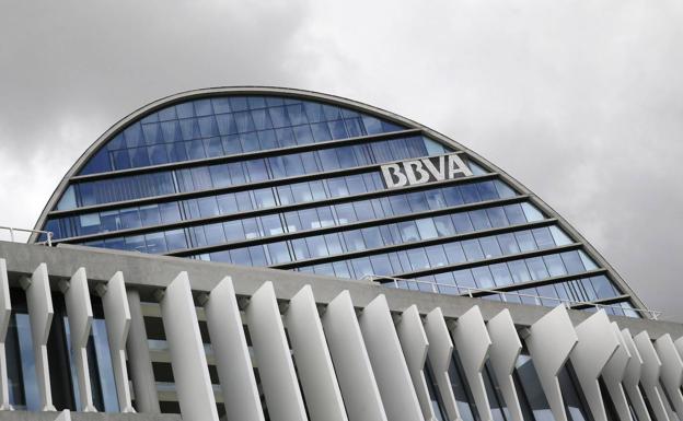 BBVA reduce a 2.935 los afectados por el ERE tras la huelga