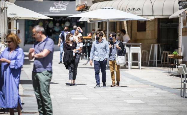 La incidencia acumulada continúa su lento descenso