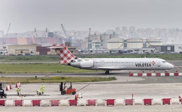 Volotea se suma a Vueling y también conectará Cantabria con Murcia este verano