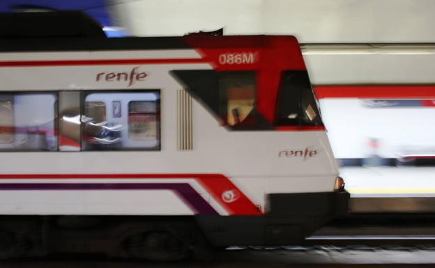 Renfe refuerza la línea Santander-Madrid los fines de semana con un tren más