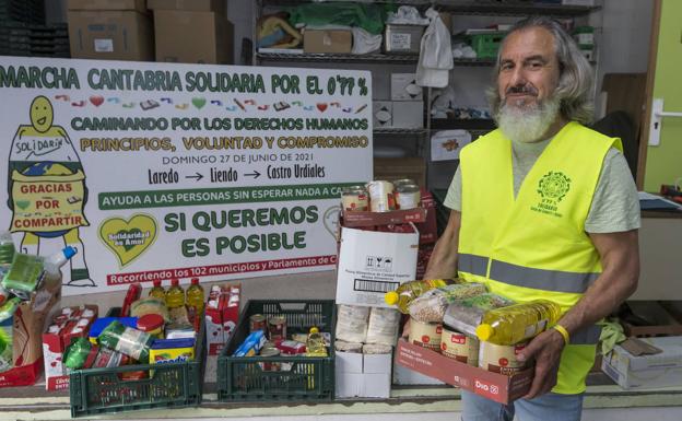 «Las largas colas del hambre que se forman en Cantabria se podrían evitar»