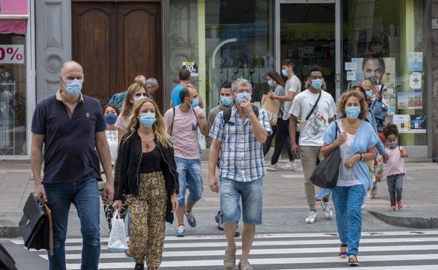 Cantabria obedecerá a los expertos sobre el fin de la mascarilla pero apuesta por «no arriesgar»