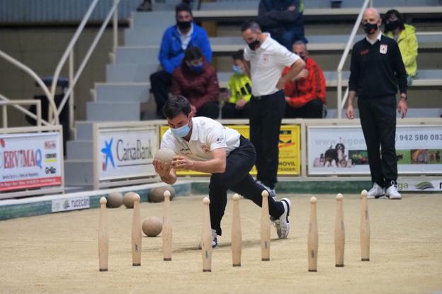 Manuel Domínguez deja Camargo