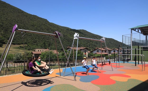 Inaugurado en Ojedo un parque infantil y juvenil