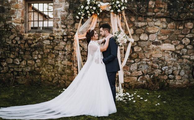 Recuerdos entrañables de una boda pre-covid en Cantabria