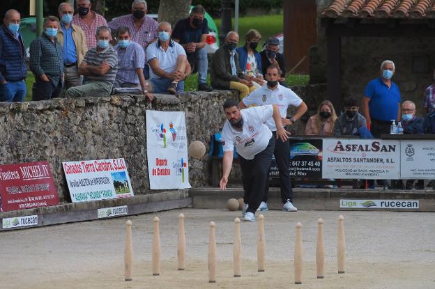San Jorge deja escapar un punto