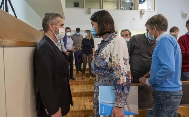 Ceruti lleva al máximo su 'guerra' con Igual y se abre a una moción de censura «si Madrid lo autoriza»