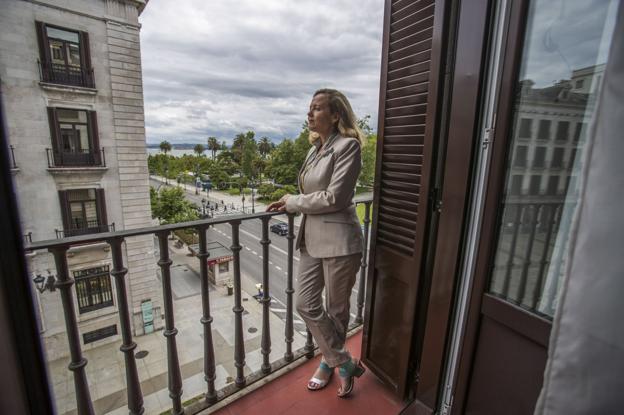 «La sociedad está más preocupada por el empleo y el futuro de sus hijos que por el ruido político»