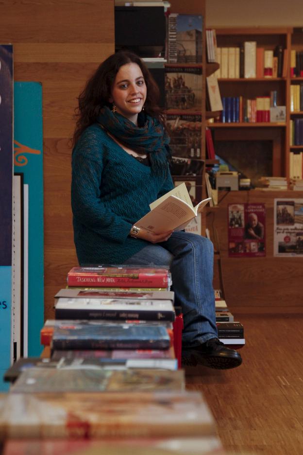 «La poesía nos acompaña desde siempre y nos ayuda a transformar el mundo»