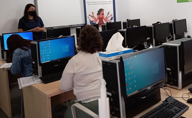 Bezana desarrollará un proyecto para la inserción laboral de mujeres, único en Cantabria