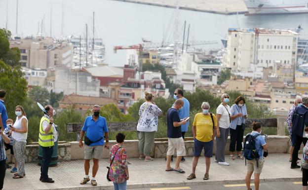 Sanidad confirma que no hay cántabros entre los afectados por el brote de estudiantes de Baleares