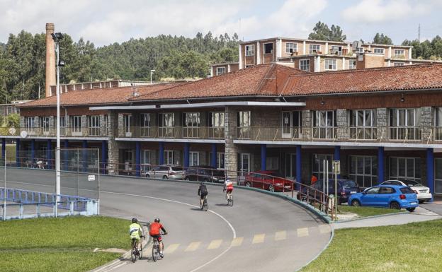 El edificio expropiado a Sniace se convertirá en albergue de peregrinos