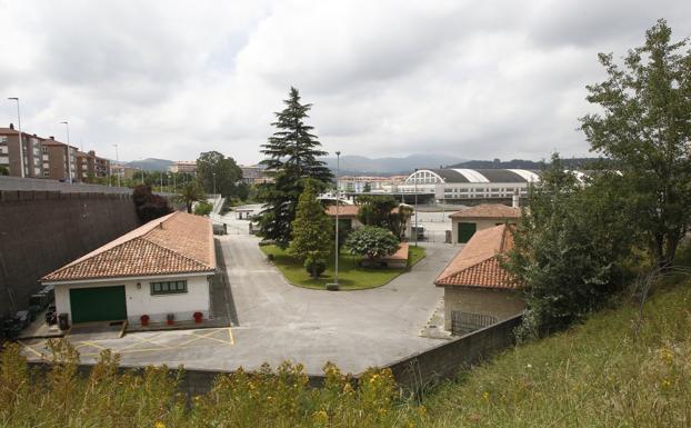 Las bajas temerarias retrasan el aparcamiento en altura y la remodelación de Julián Ceballos