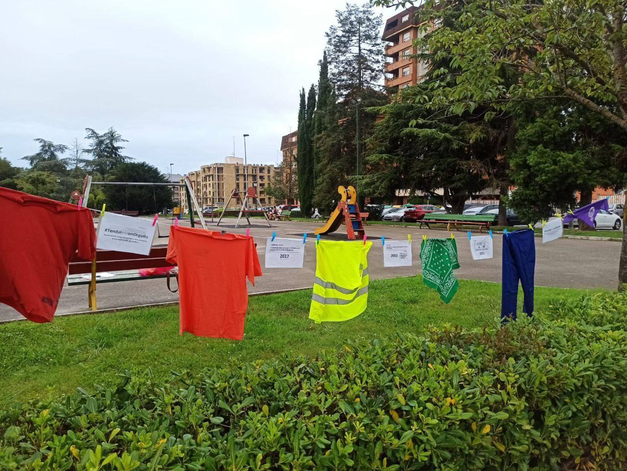 Los tendales con Orgullo visten las calles de Cantabria