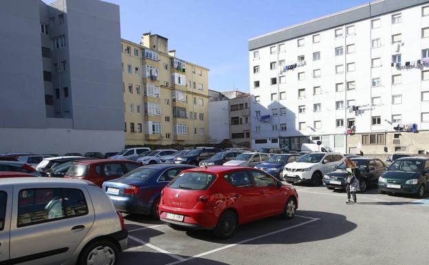 ACpT critica el «besamanos» organizado por el alcalde de Torrelavega para lograr apoyo a la OLA