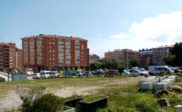 Castro acudirá a los tribunales si la Crotu no acepta el Plan Especial para la construcción del teatro y el ambulatorio