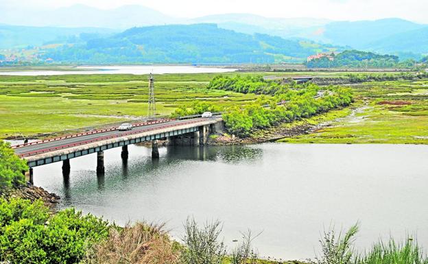 Resurge el proyecto para crear una senda peatonal paralela a la carretera de los puentes