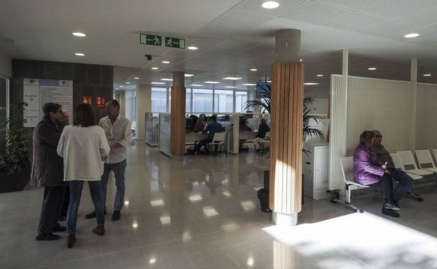 El centro de salud de Santoña descubrirá el viernes las placas con los nombres de tres practicantes