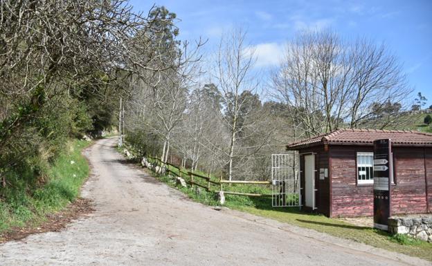 La mejora del tramo más delicado del acceso a El Pendo, «parada» y a la espera de Patrimonio