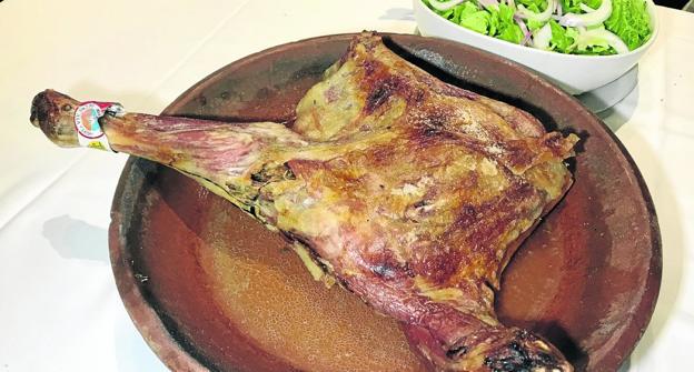 Expresión de la tradición castellana en el Asador Aranda de Tetuán