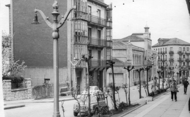 Carreras de 'triángulos' por la calle San José