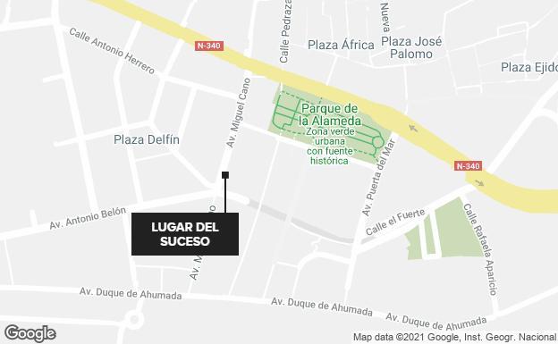 Un conductor atropella a varias personas sentadas en una terraza en Marbella