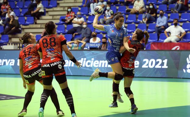 La Supercopa de España de Balonmano masculina y femenina se jugará en Torrelavega