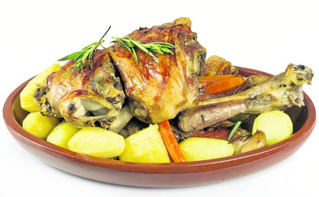 Así cocinan el cabrito al horno en los valles interiores de Cantabria