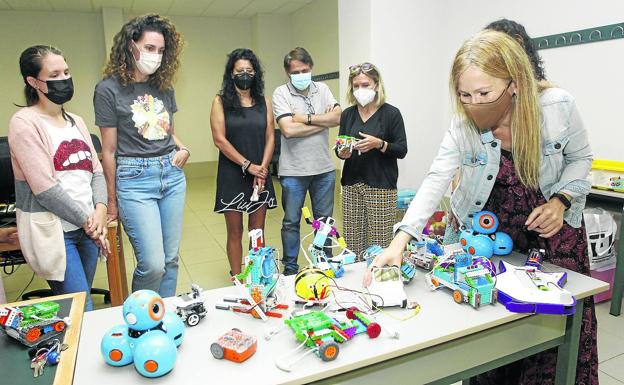 Una clase para «emocionar la robótica»