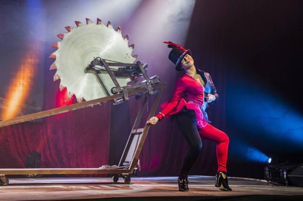 El circo de Raúl Alegría se une a las fiestas