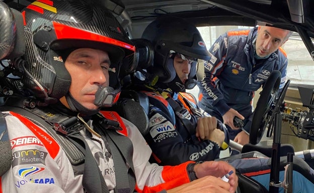 Dani Sordo vuelve a cambiar de copiloto