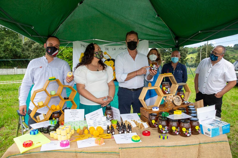 Una veintena de productores cántabros en el Mercado Agroalimentario de Ambrosero