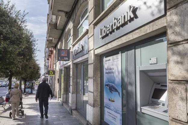 Liberbank y Unicaja cierran el viernes su fusión con la inscripción mercantil