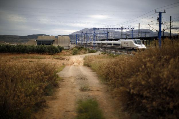 Adif adjudica por 77,2 millones el tramo Palencia-Amusco de alta velocidad