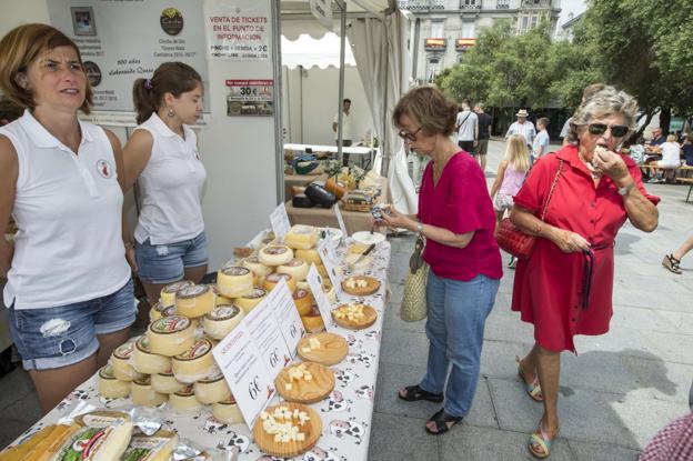 La Feria del Queso artesano, en la plaza de Pombo del 6 al 8 de agosto