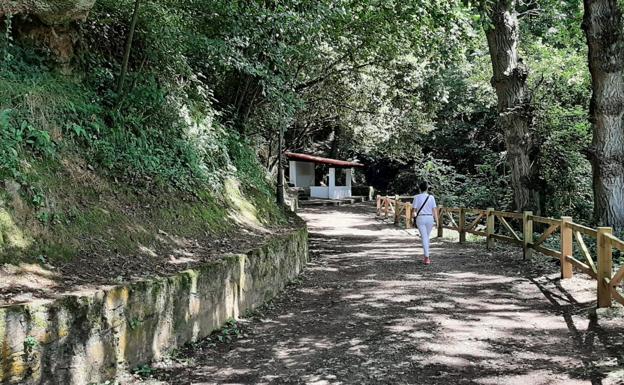 El agua guía los pasos en Colindres