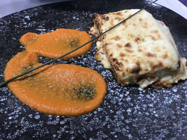 Cocina de mercado con platos atractivos en Norte Verdadero