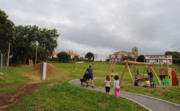 Meruelo estrena el parque rural Las Quintas con estructuras para todas las edades