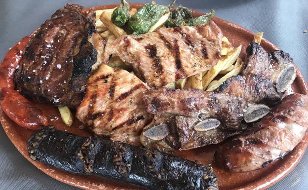 En el centro de Noja: Carne y pescado con el sabor de las brasas