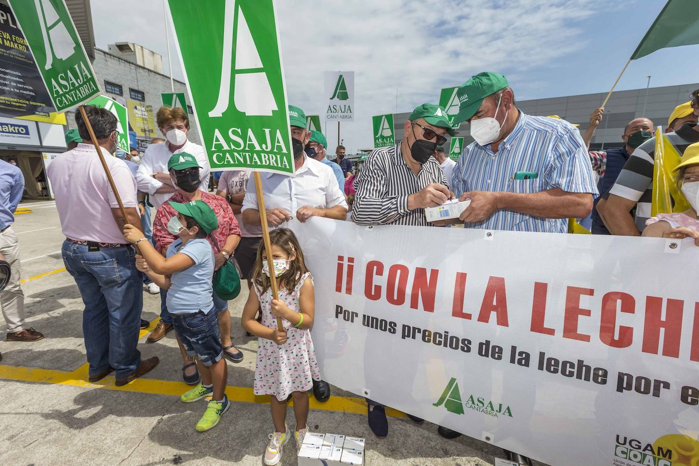 Los ganaderos de Cantabria volverán a la calle para protestar contra el precio de la leche