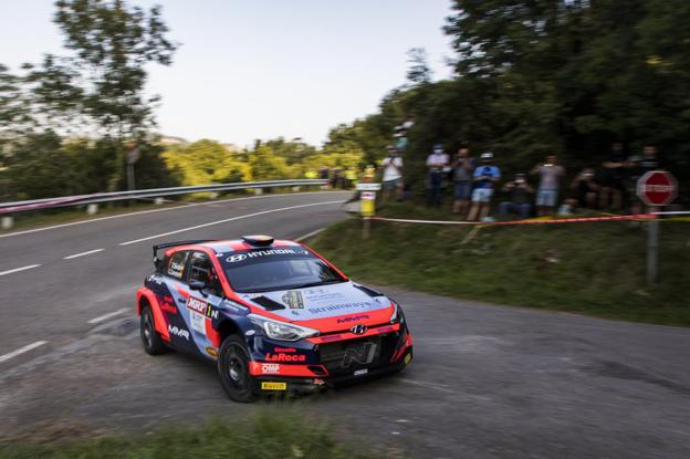 Sordo y Carrera imponen su ley en el Rally Cristian López