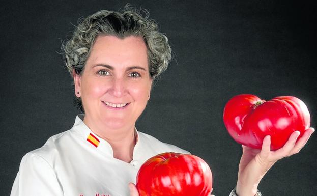 La chef Pepa Muñoz, primera 'Dama de Rojo'