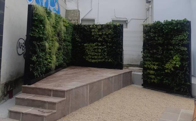 Cs insiste en que los vecinos sean informados del coste de crear un microespacio cultural en el exterior del teatro Concha Espina