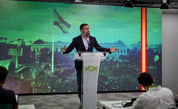 PP y Vox se disputan ser la única alternativa al Gobierno del PSOE