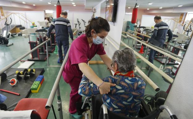 Padre Menni afronta su peor brote sin que se haya realizado aún un cribado masivo